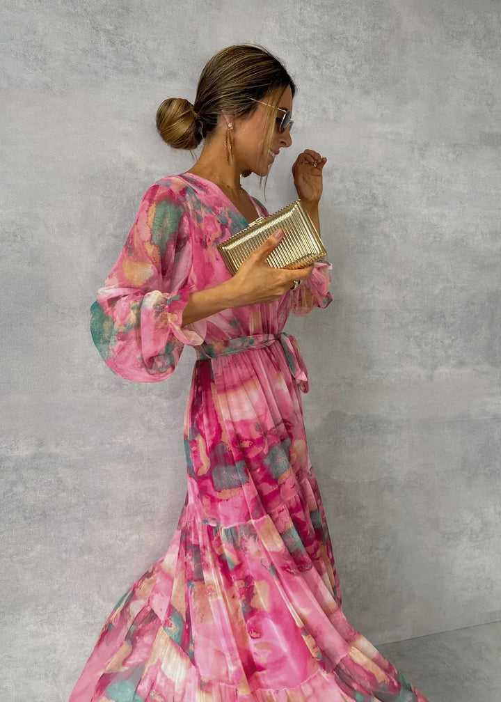 Long-sleeved Summer Dress in Modern Cut