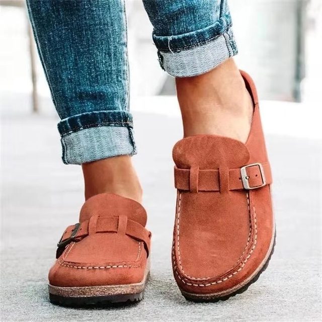 Retro suede leather loafers for women in timeless Old Money style