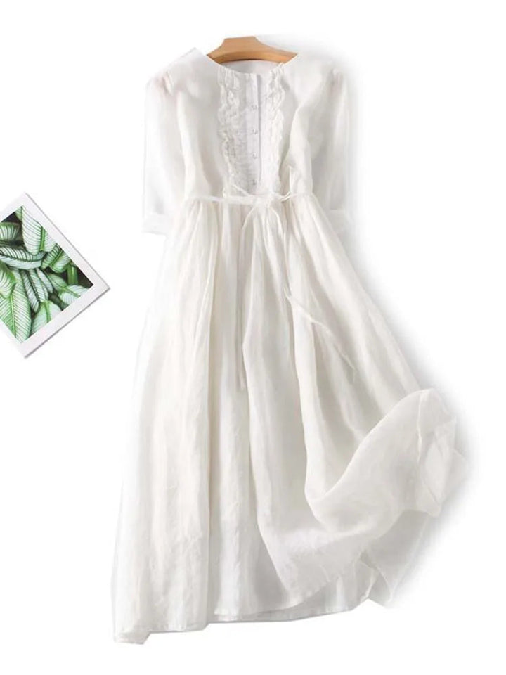 Leichtes und elegantes Strickkleid für alle Gelegenheiten im Sommer