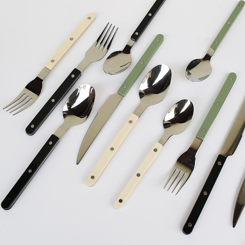 Sett med 24 Deler Bestikk i Rustfritt Stål med Gravert Design – BistroLine