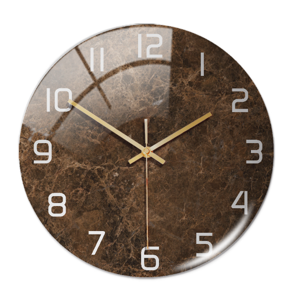 Elegant veggklokke med marmoreffekt – MarbleTime