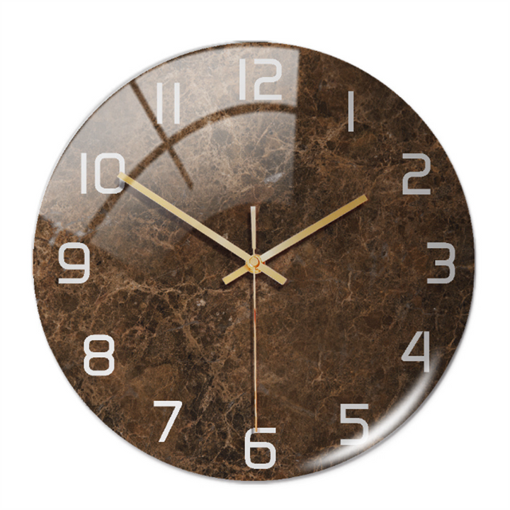 Elegant veggklokke med marmoreffekt – MarbleTime