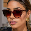 BoldShade Oversized Solbriller – Elegante og Beskyttende for Solfylte Dager