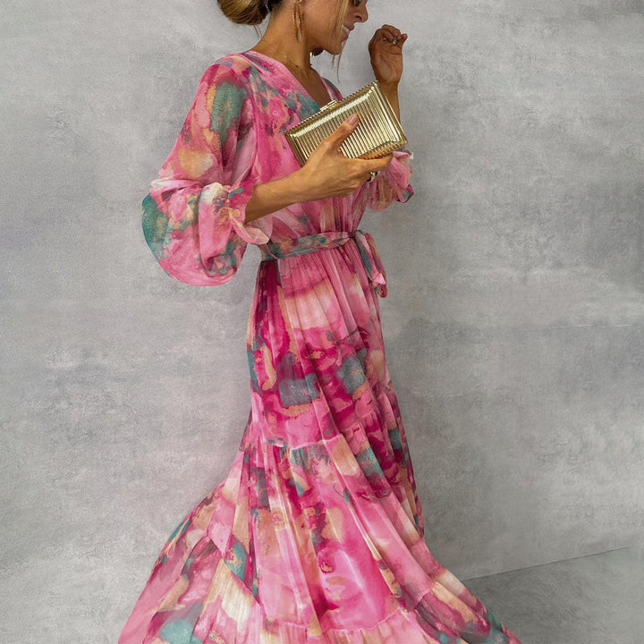 Long-sleeved Summer Dress in Modern Cut