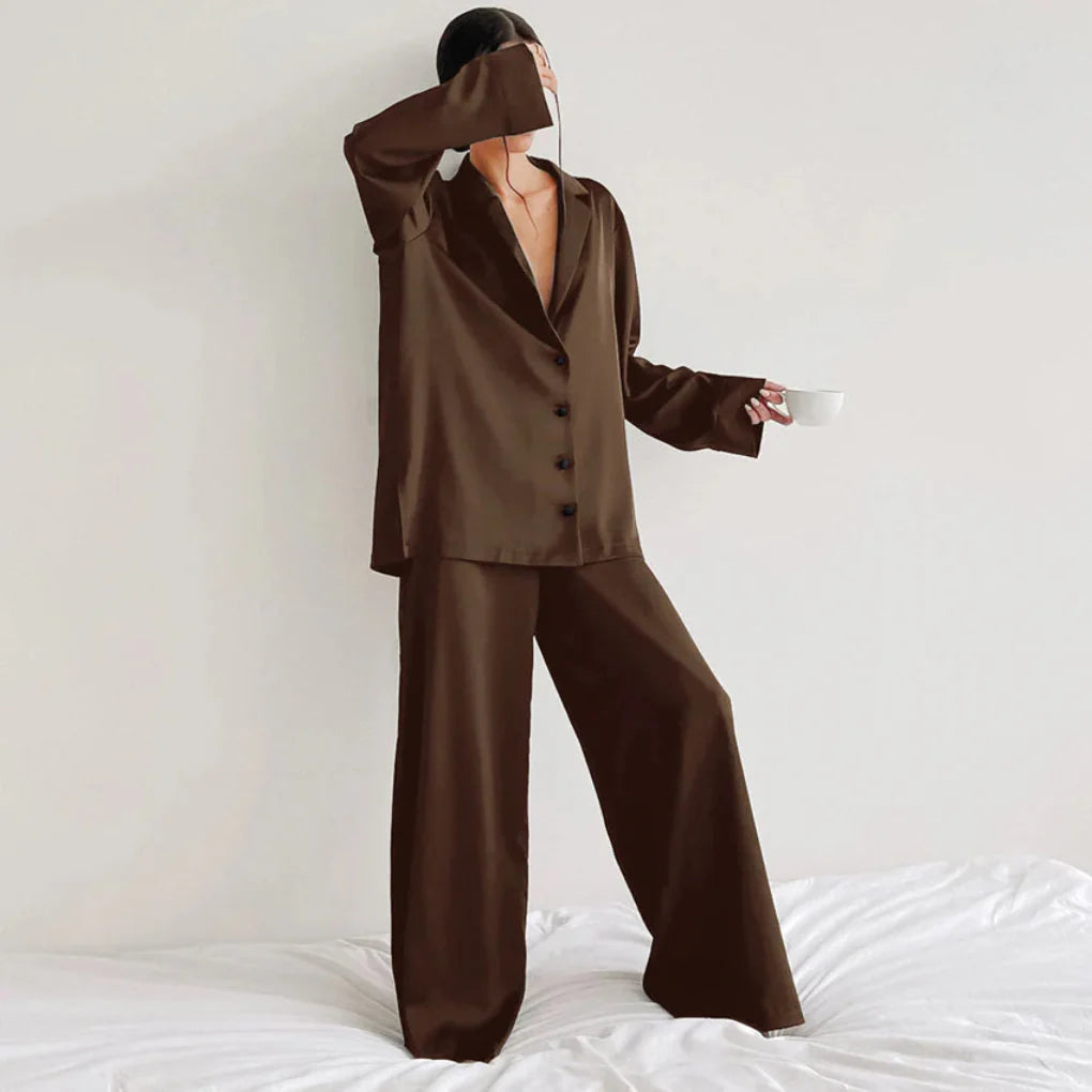 Damenset aus Satin mit Loungewear