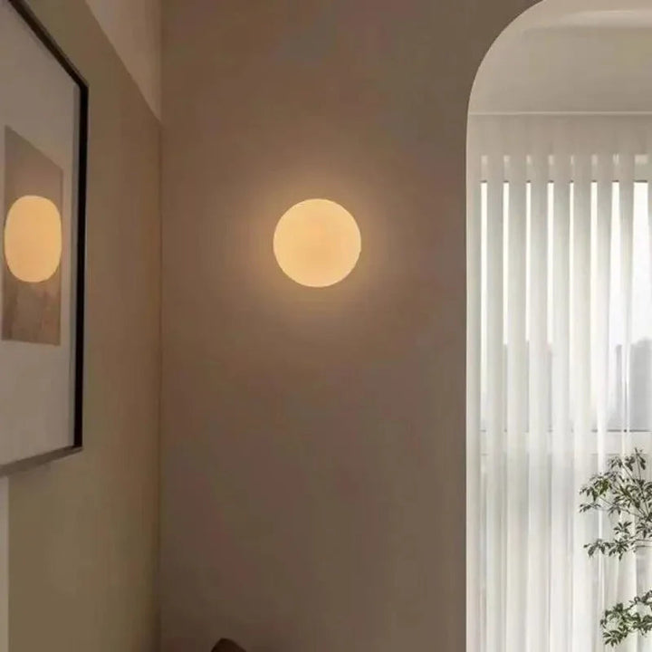 Vegglampe i Frostet Glass