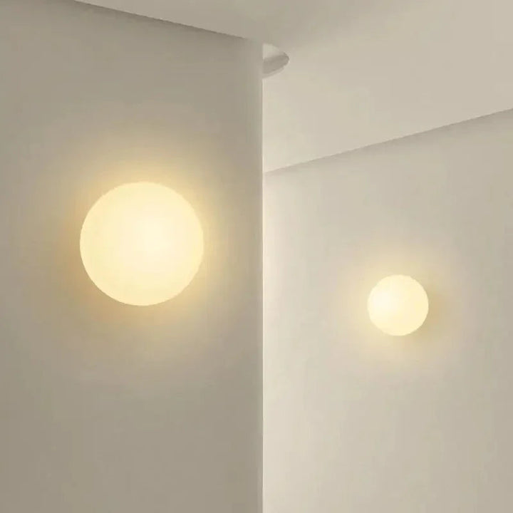 Vegglampe i Frostet Glass