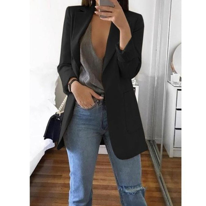 Elegant and comfortable women's blazer for all occasions