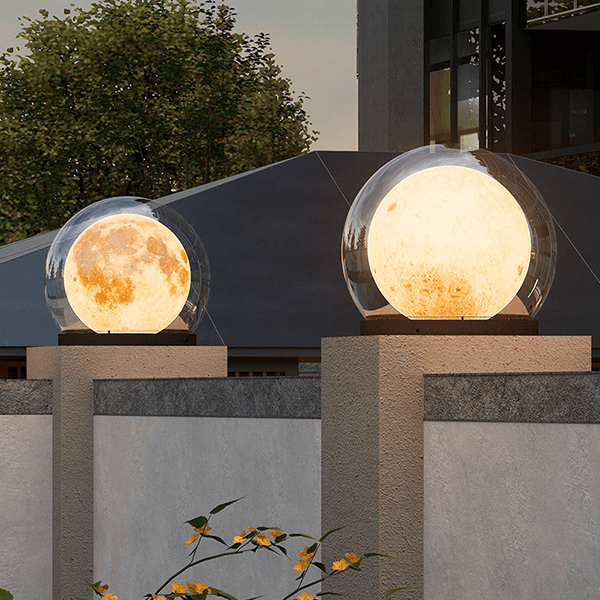 Moderne utendørslampe – Design i måneform