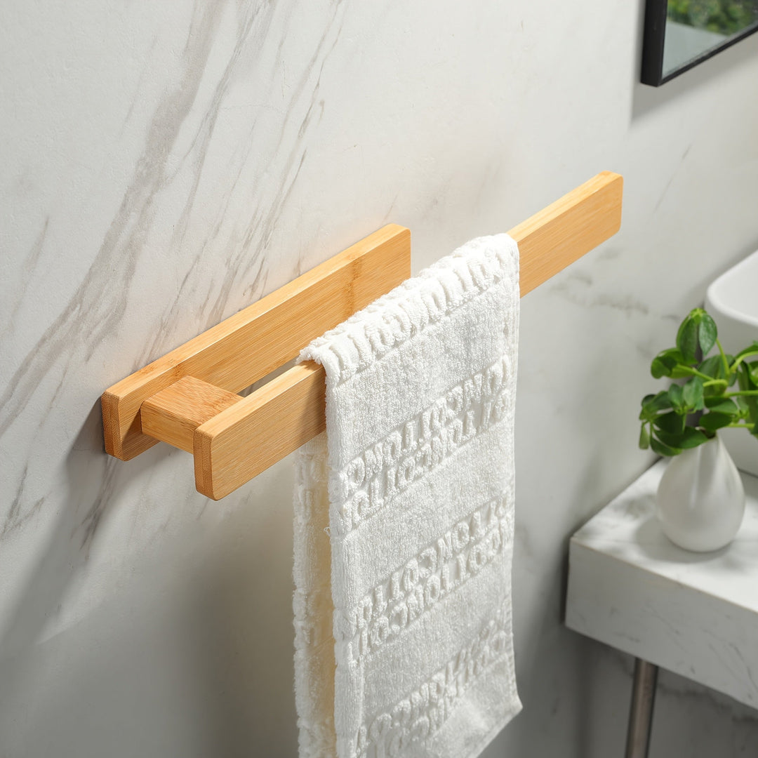 Moderne Håndklestativ i Tre – Elegant Veggmontering Uten Verktøy
