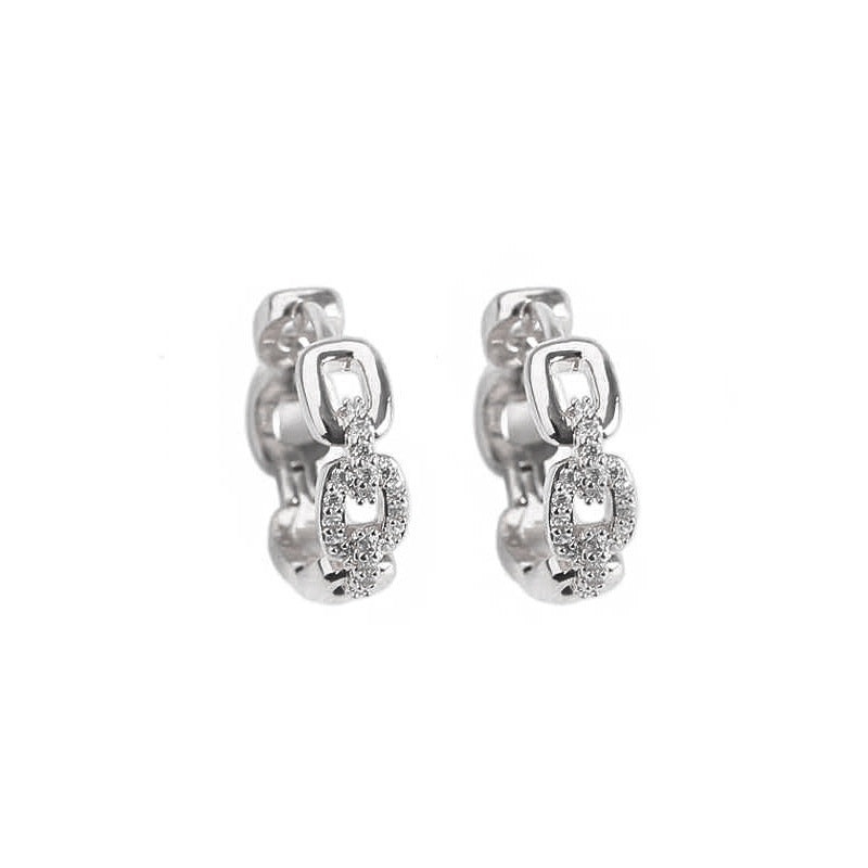 Dainty Chic Diamond-studded Earrings For The Fashion-forward
