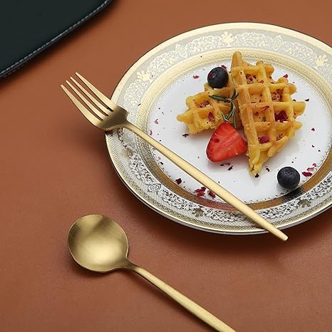 Minimalistisk bestikk til moderne bord - PureSet