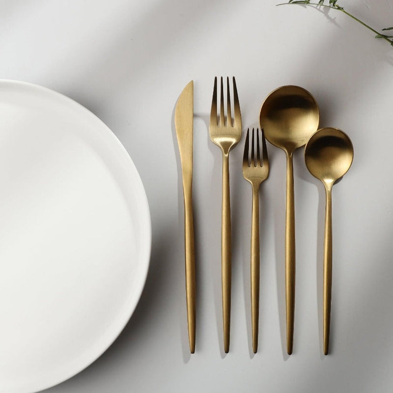 Minimalistisk bestikk til moderne bord - PureSet