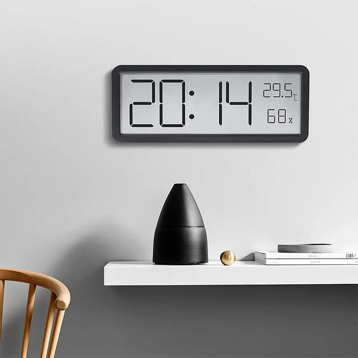 Stor digital veggklokke – LED med temperatur