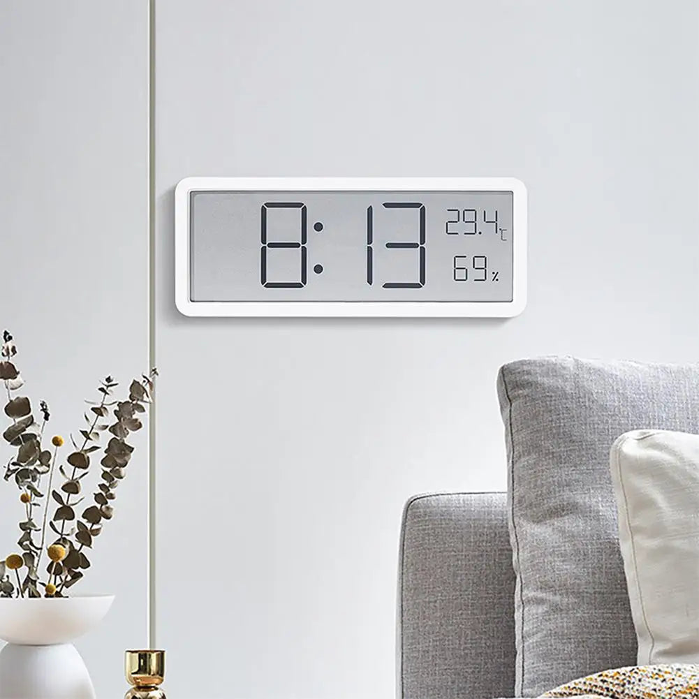 Stor digital veggklokke – LED med temperatur