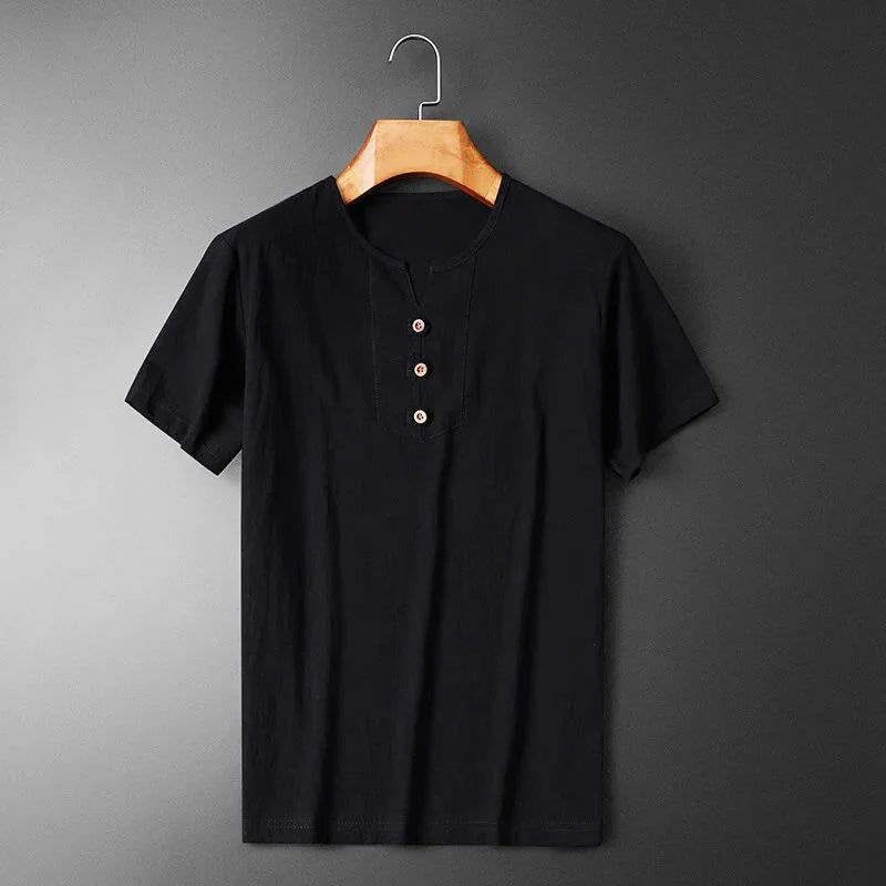 Light summer T-shirt in cotton/linen blend with sleek button closure