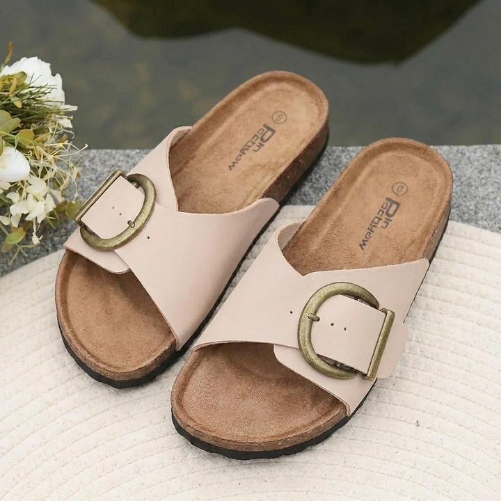 Sandaler med åpen tå og spenne detalj