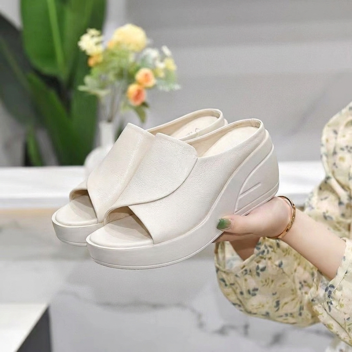 Kvinnelige Myke Wedge Sandaler