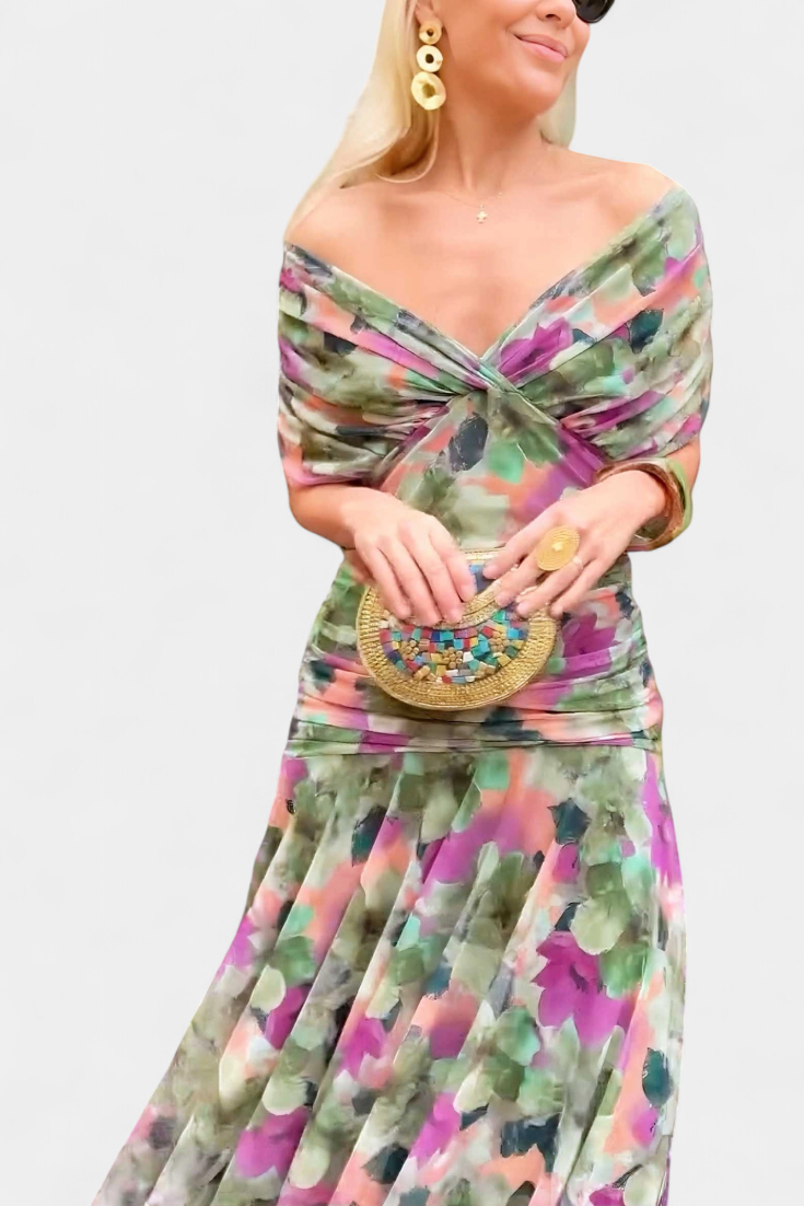 Lang, elegant, flytende kjole for dame – V-hals, raffinert design