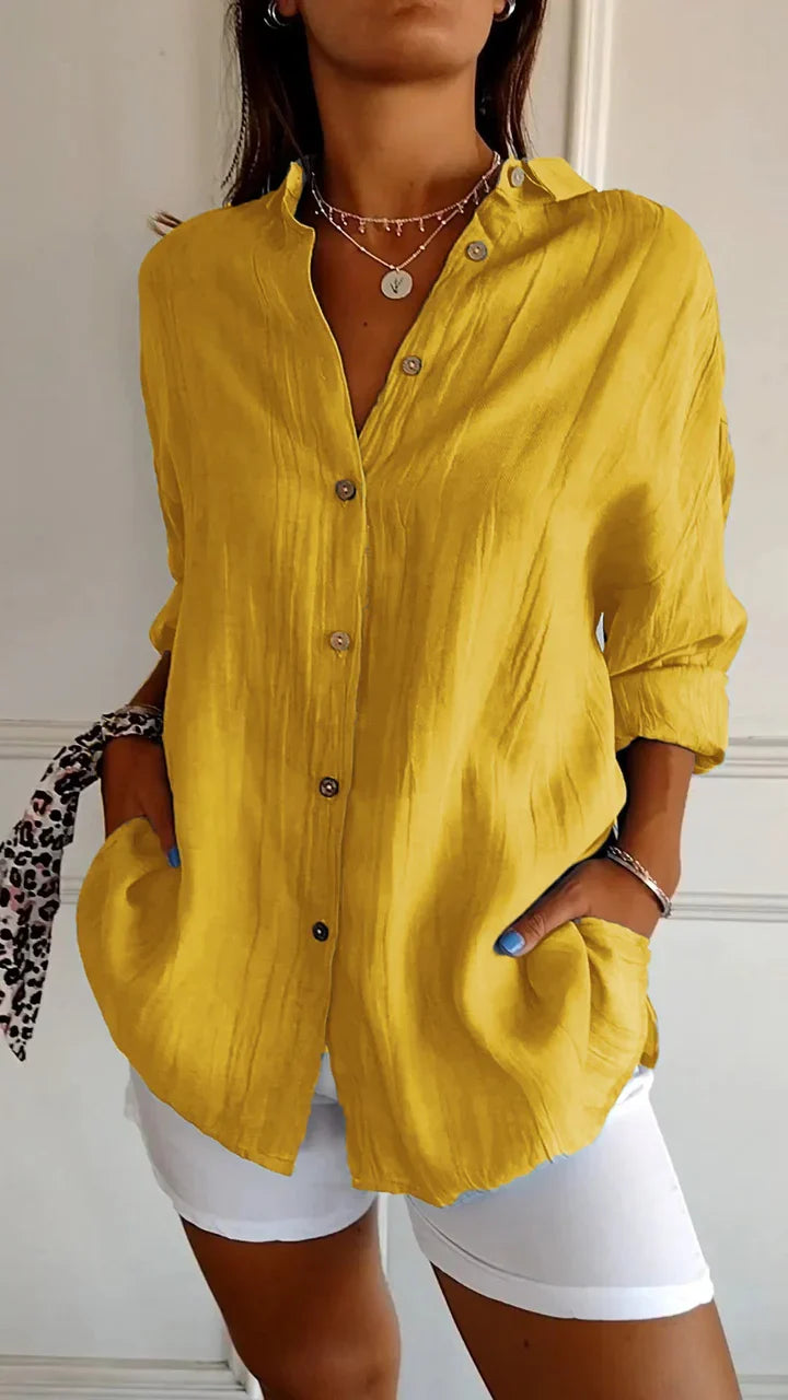 Women's shirt with buttons