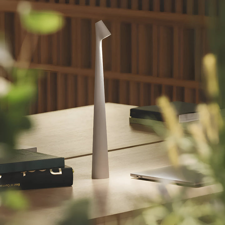 Trådløs LED-bordlampe | Lampe for stue og skrivebord | Moderne batteridrevet bordlampe | VivaLume