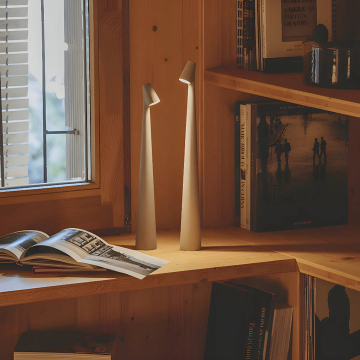Trådløs LED-bordlampe | Lampe for stue og skrivebord | Moderne batteridrevet bordlampe | VivaLume