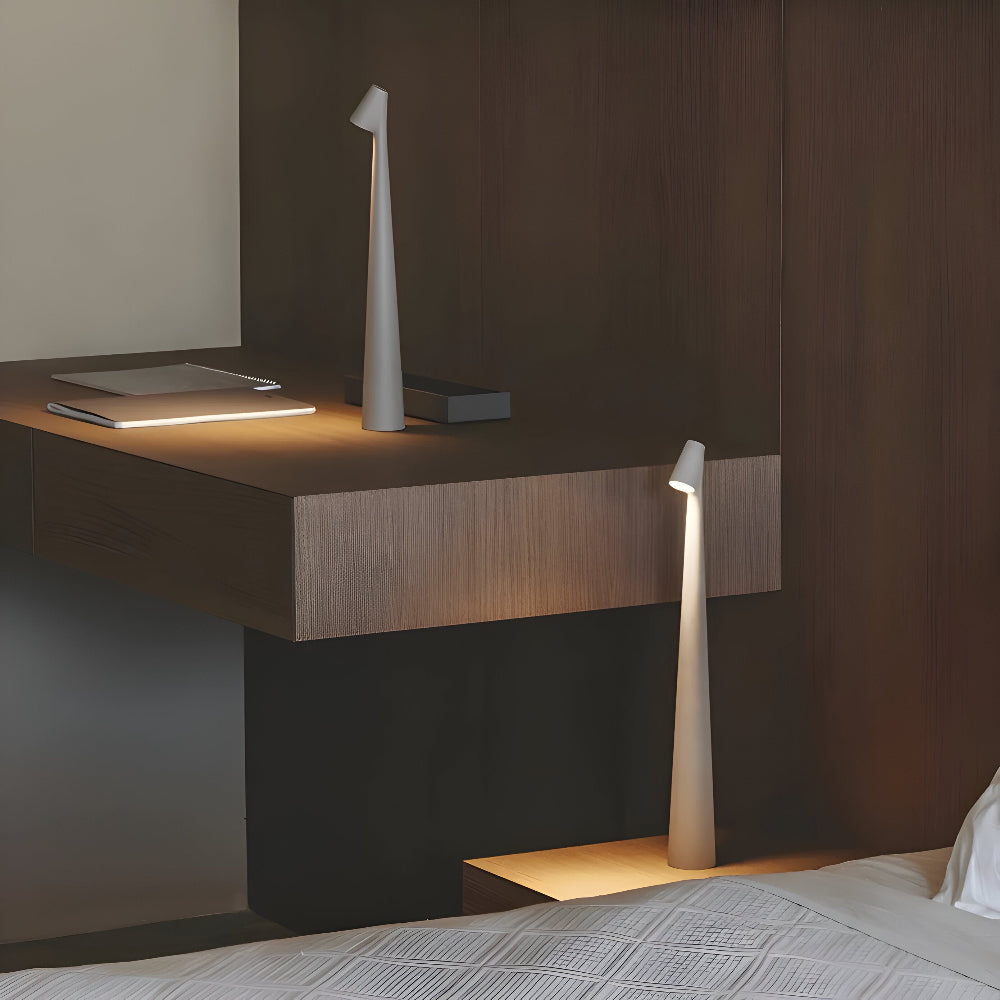 Trådløs LED-bordlampe | Lampe for stue og skrivebord | Moderne batteridrevet bordlampe | VivaLume