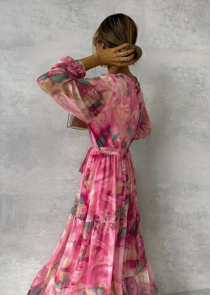Long-sleeved Summer Dress in Modern Cut