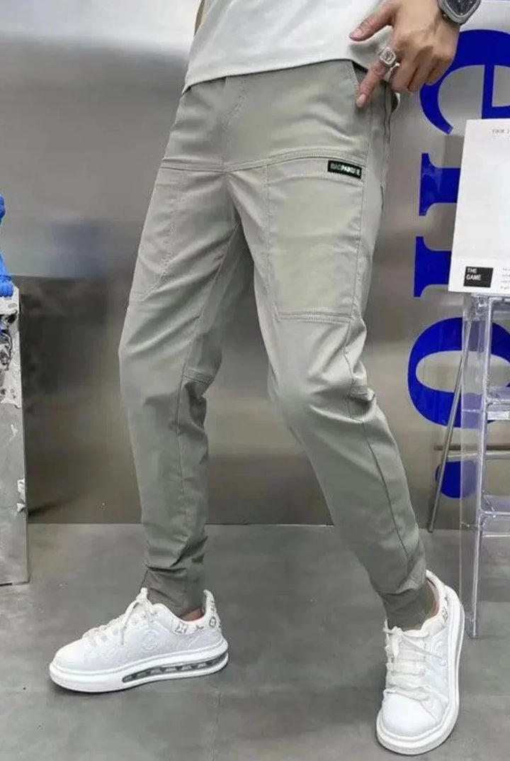 Elastic cargo pants