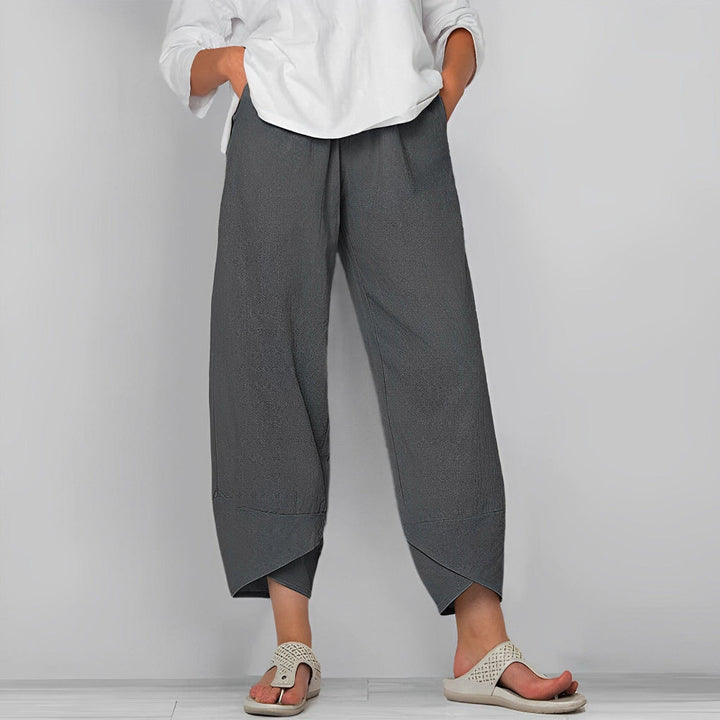 Elegant satin pants with wide legs