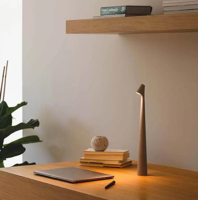 Oppladbar LED-Bordlampe – Ledningsfri, Dimbar, Moderne Belysning