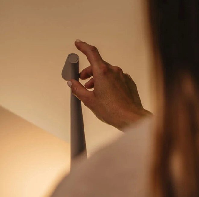 Oppladbar LED-Bordlampe – Ledningsfri, Dimbar, Moderne Belysning