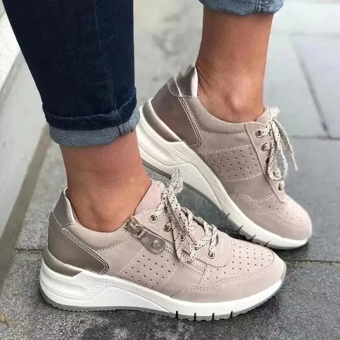 Comfortable women's sneakers