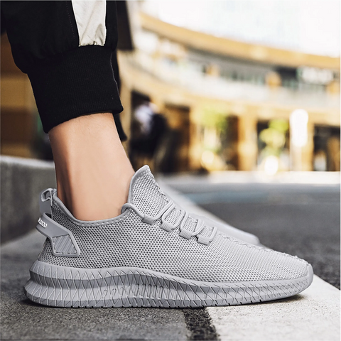 Lightweight orthopedic men's shoes