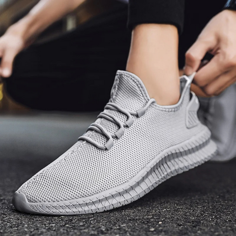 Lightweight orthopedic men's shoes
