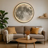 Lunara Moon Wall Light viser realistiske kraterdetaljer og et mykt LED-lys