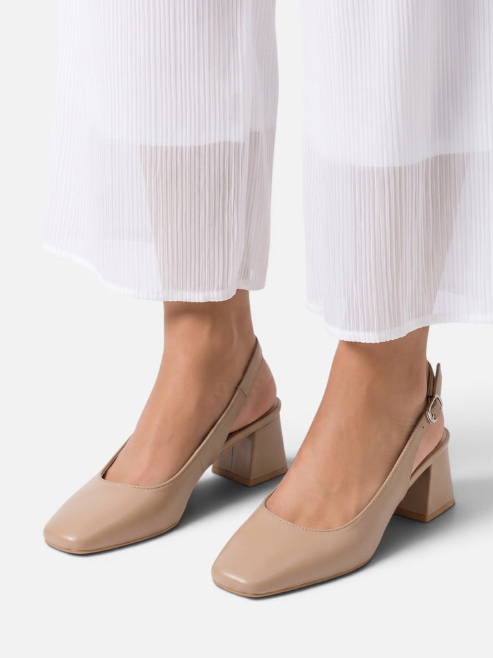 Slingback-pumps i skinn med firkantet tå og blokkhæl
