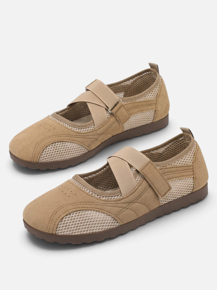 Sneakerina-ballerinasko i mesh med kryssende stropper