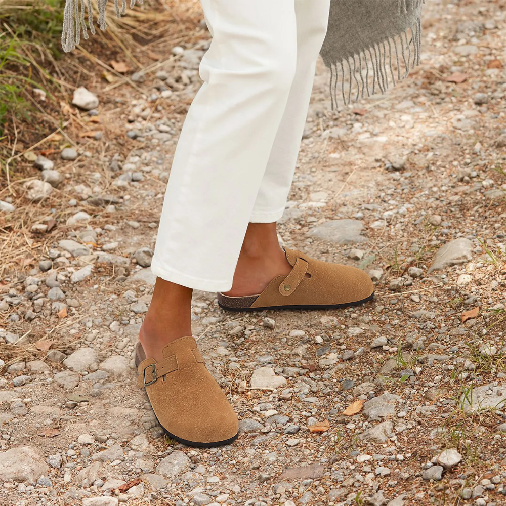 Orthopedic moccasin sandals with cork sole for women