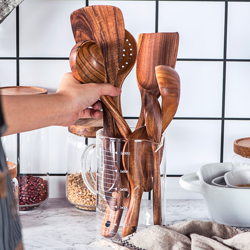 Premium Küchenutensilien aus natürlichem Teakholz
