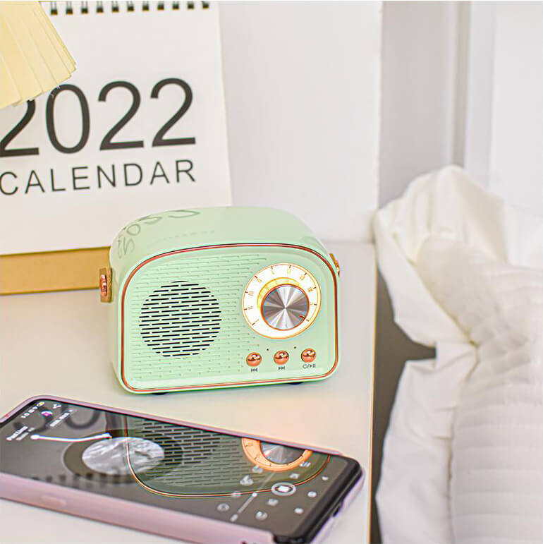 Sandsberg Retro Radio Bluetooth-høyttaler | Trådløs | Bærbar | Elegant lyd for hjemme og på farten