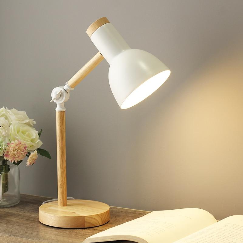 Skandinavisk bordlampe i tre | Minimalistisk design