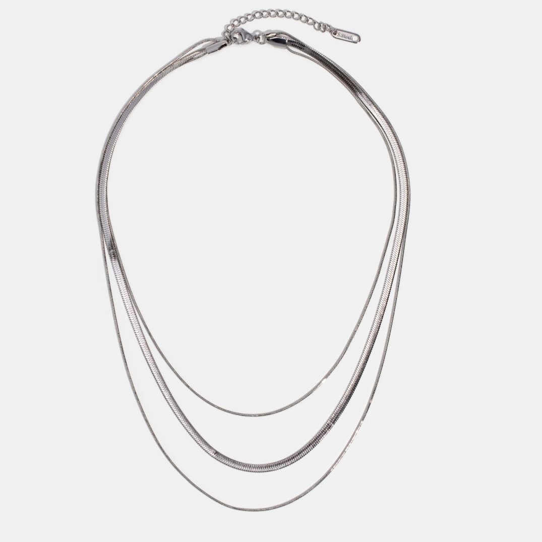 Elegant flerlags sølvhalskjede