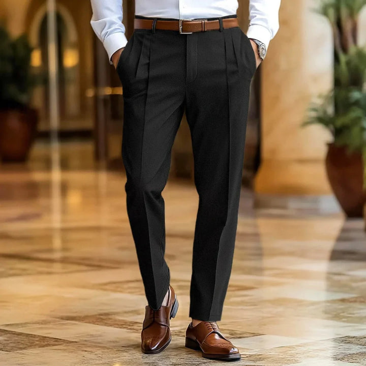 Summer pants in linen