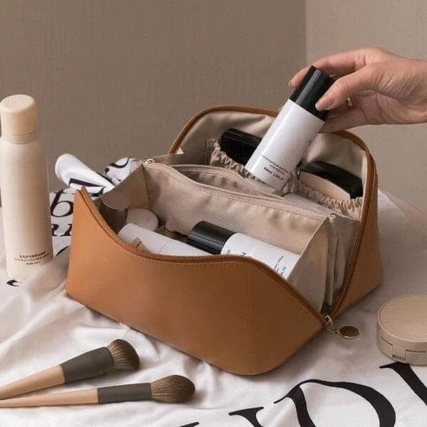 Elegant Leather Cosmetic Bag for Organized Beauty