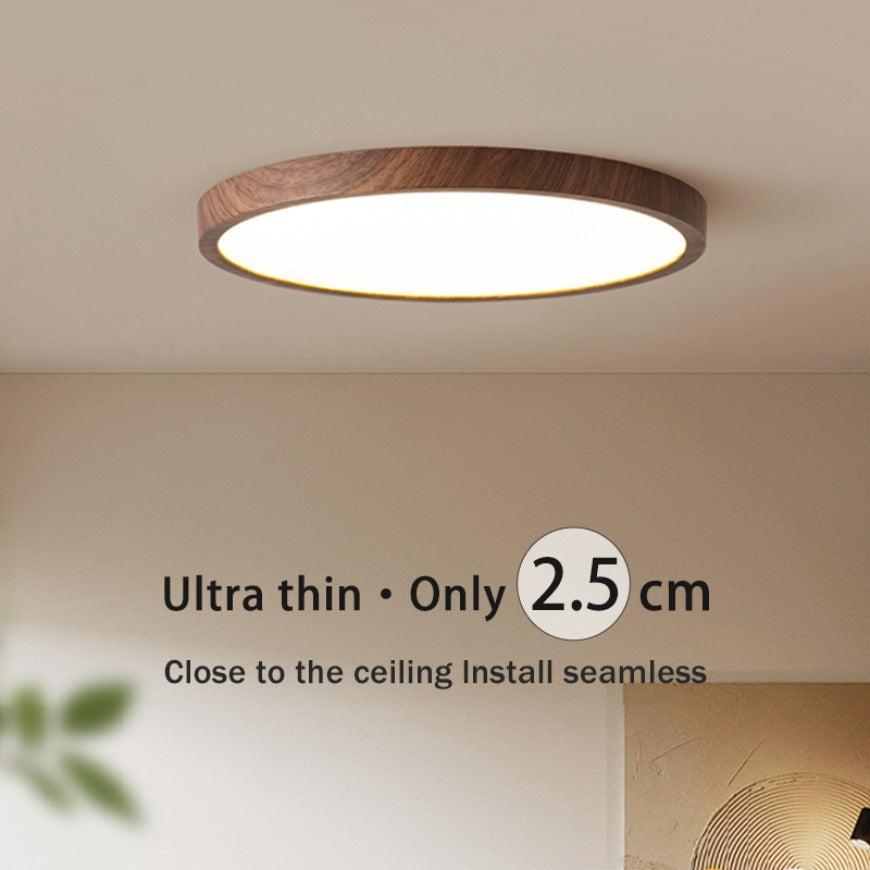 Ultratynn rund taklampe i valnøtt for elegante, moderne rom