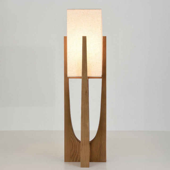 Gulvlampe i valnøtt | Minimalistisk og koselig
