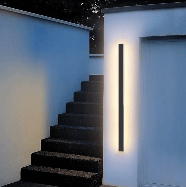 Slank Vertikal LED-Vegglampe – Elegant Utendørs