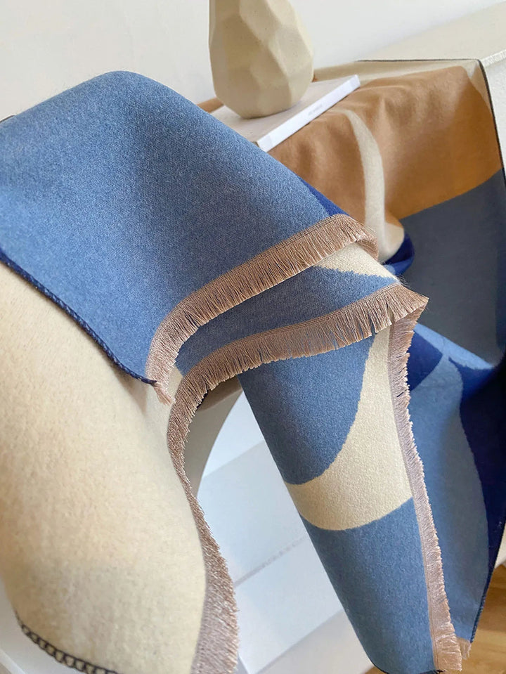 Vendbart kasjmirskjerf til dame – eleganse og varme