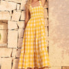 Flowing vintage dress with spaghetti straps